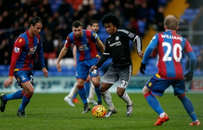 Willian (C) foi um dos destaques da vit&oacute;ria do Chelsea sobre o Crystal Palace, em 3 de janeiro, em Londres