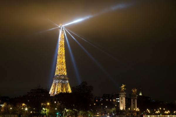 A Torrei Eiffel, em Paris, no dia 5 de dezembro de 2015