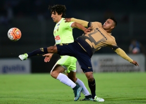 O Pumas do M&eacute;xico garantiu vaga nas quartas de final da Copa Libertadores da Am&eacute;rica ao derrotar nesta ter&ccedil;a-feira &agrave; noite o T&aacute;chira da Venezuela por 2-0, na partida de volta das oitavas, disputada na Cidade do M&eacute;xico