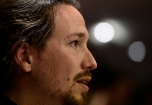 (Arquivo) Pablo Iglesias, l&iacute;der do partido espanhol Podemos, participa de uma coletiva de imprensa, em Madri, no dia 30 de mar&ccedil;o de 2016