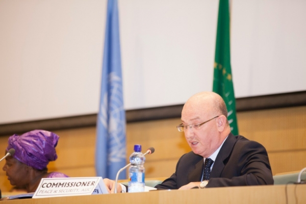 (Arquivo) O comiss&aacute;rio da Uni&atilde;o Africana para a Paz e Seguran&ccedil;a, Smail Chergui