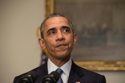 O presidente dos Estados Unidos, Barack Obama, &eacute; visto em 12 de dezembro de 2015 na Casa Branca, em Washington