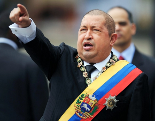 (Arquivo) O ent&atilde;o presidente venezuelano, Hugo Ch&aacute;vez, em Caracas, no dia 17 de dezembro de 2011