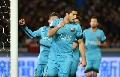 Su&aacute;rez comemora ap&oacute;s marcar para o Barcelona