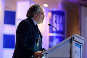 O secret&aacute;rio-geral da OEA, Luis Almagro, em San Salvador, no dia 12 de abril de 2016