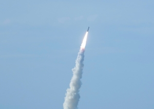 (Arquivo) Tr&ecirc;s pessoas morreram e 10 ficaram feridos depois que um m&iacute;ssil atingiu neste domingo uma cl&iacute;nica da organiza&ccedil;&atilde;o M&eacute;dicos Sem Fronteiras (MSF) no I&ecirc;men, um pa&iacute;s devastado pela guerra, informou uma porta-voz da ONG