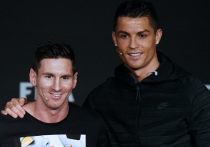 Lionel Messi e Cristiano Ronaldo, em Zurique, no dia 11 de janeiro de 2016