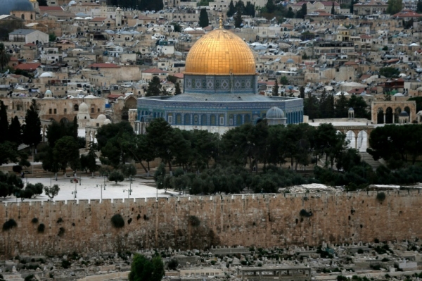 Kate Winslet ou Sylvester Stallone poder&atilde;o, por exemplo, aproveitar uma viagem personalizada para Israel, com passagens na primeira classe e hospedagem em hot&eacute;is de luxo, num valor total de 55.000 d&oacute;lares