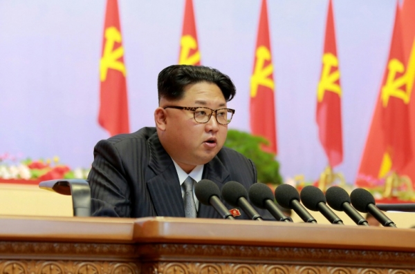 O primeiro congresso do partido &uacute;nico desde 1980 na Coreia do Norte prosseguia neste s&aacute;bado ap&oacute;s um discurso do l&iacute;der Kim Jong-Un centrado na defesa de seu programa de armas at&ocirc;micas, enquanto os especialistas advertem para sinais de um novo teste nuclear