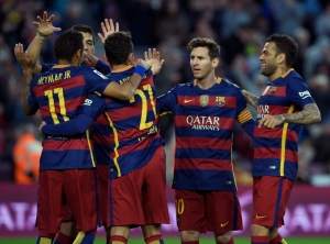 Jogadores do Barcelona comemoram gol durante partida contra o Granada, em Barcelona, no dia 9 de janeiro de 2016