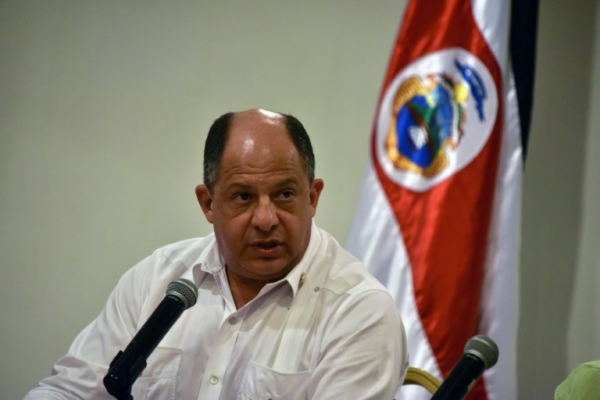 O presidente da Costa Rica, Luis Guillermo Sol&iacute;s, durante uma entrevista coletiva em um hotel de Havana em 15 de dezembro