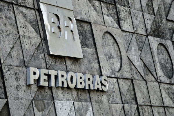 Um empres&aacute;rio luso-brasileiro, suspeito de lavagem de dinheiro e suborno no esc&acirc;ndalo da Petrobras, foi detido nesta segunda-feira em Lisboa a pedido das autoridades brasileiras