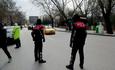(17 mar) Pol&iacute;cia faz blitz em Ancara