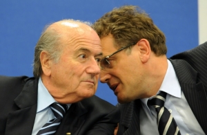 (2009) Joseph Blatter (e) e J&eacute;r&ocirc;me Valcke