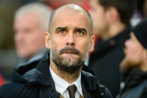 T&eacute;cnico do Bayern de Munique, Pep Guardiola, durante partida contra o Hannover, 19 de dezembro, 2015