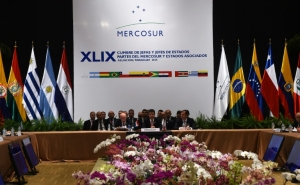 (Arquivo) Vista geral da 49&ordf; c&uacute;pula do Mercosul, em Luque, no dia 21 de dezembro de 2015