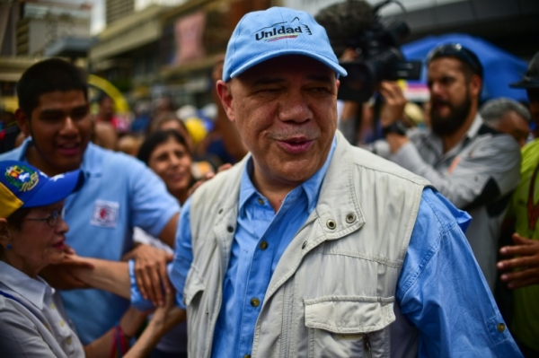 O porta-voz da coaliz&atilde;o opositora Mesa da Unidade Democr&aacute;tica (MUD), Jes&uacute;s Torrealba, em Caracas, no dia 6 de junho de 2016