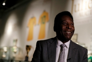 Pel&eacute;, em Londres, no dia 1&ordm; de junho de 2016