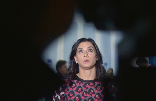 Yelena Isinbayeva participa de uma entrevista coletiva, em 16 de novembro, em Moscou