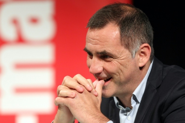 L&iacute;der nacionalista da C&oacute;rsega Giles Simeoni, &eacute; visto em 13 de dezembro de 2015