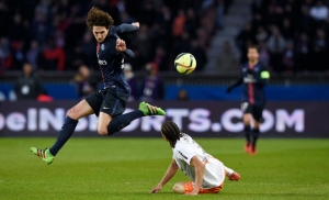 O PSG de Rabiot (E) ficou no 0 a 0 com o Montpellier, em 5 de mar&ccedil;o, em Paris