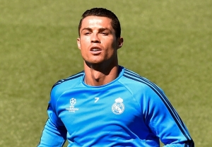 Cristiano Ronaldo, do Real Madrid, participa de treino, em Madri, no dia 3 de maio de 2016