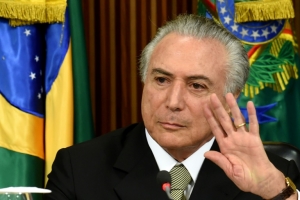 O presidente interino, Michel Temer, anunciou nesta ter&ccedil;a-feira as primeiras medidas para reativar a economia do pa&iacute;s, que se encaminha para a pior recess&atilde;o em um s&eacute;culo