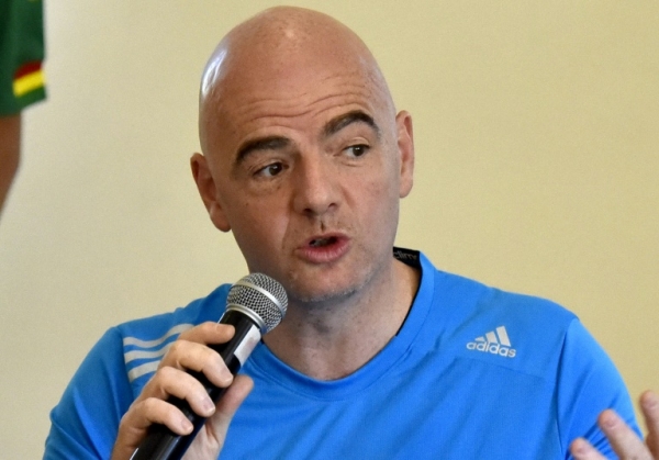 O presidente da Fifa, Gianni Infantino, participa de coletiva de imprensa, em Cochabamba, no dia 31 de mar&ccedil;o de 2016