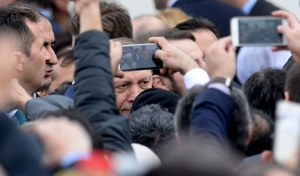 O presidente turco Recep Tayyip Erdogan rejeitou nesta segunda-feira qualquer tipo de "li&ccedil;&atilde;o de democracia" dos ocidentais em termos de liberdade de imprensa na Turquia, depois das cr&iacute;ticas, na semana passada, por parte de seu colega americano Barack Obama neste sentido