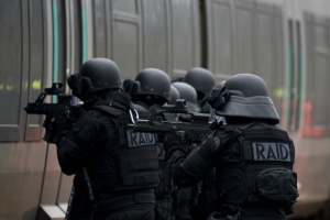 (Arquivo) B&eacute;lgica, Fran&ccedil;a e Holanda seguiam investigando as ramifica&ccedil;&otilde;es das redes jihadistas na Europa ap&oacute;s os atentados em Bruxelas e um ataque frustrado em Paris