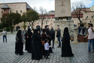 A pol&iacute;cia turca prendeu um suspeito relacionado com o atentado da v&eacute;spera em Istambul, no qual morreram 10 pessoas, em sua maioria turistas alem&atilde;es, anunciou neta quarta-feira o ministro do Interior, Efkan Ala.