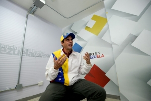 O ex-candidato &agrave; presid&ecirc;ncia da Venezuela e governador de Miranda, Henrique Capriles, em Caracas, no dia 6 de dezembro de 2015