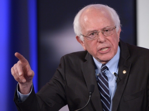 (Arquivo) O pr&eacute;-candidato democrata Bernie Sanders