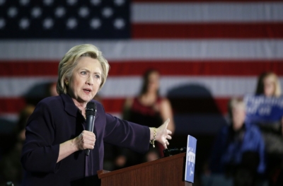 A pr&eacute;-candidata democrata Hillary Clinton discursa em 11 de maio em Blackwood, Nova Jersey