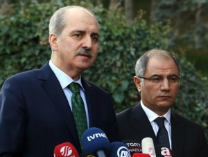 (Arquivo) O vice-premier turco, Numan Kurtulmus