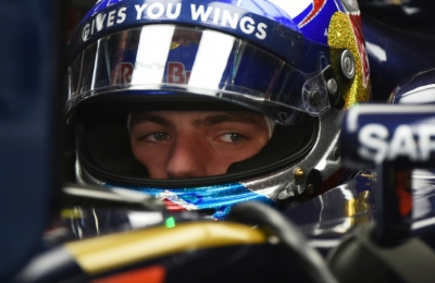 O piloto holand&ecirc;s Max Verstappen