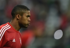 Douglas Costa, do Bayern de Munique, em Munique, no dia 24 de novembro de 2015
