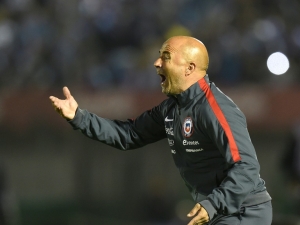 O t&eacute;cnico da sele&ccedil;&atilde;o chilena, Jorge Sampaoli, em Montevid&eacute;u, no dia 17 de novembro de 2015