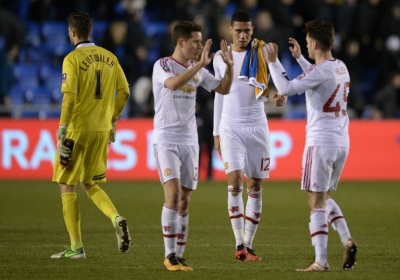 Jogadores do Manchester United comemoram gol durante partida contra o Shrewsbury, em Shrewsbury, no dia 22 de fevereiro de 2016