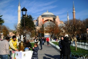 Bas&iacute;lica de Santa Sofia, no bairro de Sultanahmet, em Istambul, em 29 de novembro de 2013