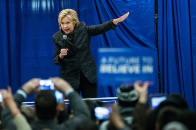 A dist&acirc;ncia entre a ex-secret&aacute;ria de Estado e Sanders, senador por Vermont, diminuiu