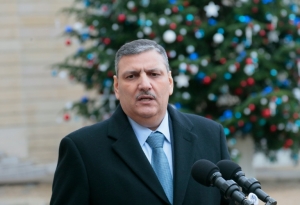 O coordenador do Alto Comit&ecirc; de Negocia&ccedil;&otilde;es (ACN), Riad Hijab, em Paris, no dia 11 de janeiro de 2016