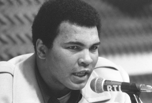 Foto de Muhammad Ali de mar&ccedil;o de 1976, em Paris