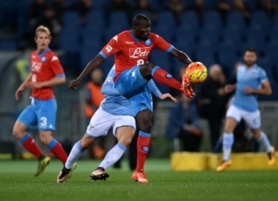 Napoli's defender from France Kalidou Koulibaly controls the ball during the Italian Serie A football match Lazio vs Napoli on February 3, 2016 at Olympic stadium in Rome. AFP PHOTO / ALBERTO PIZZOLI