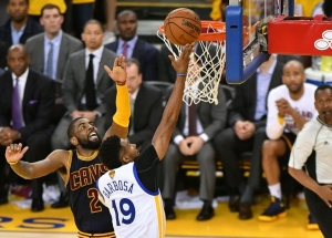 O brasileiro Leandrinho Barbosa anotou 10 pontos na vit&oacute;ria do Golnde State Warriors de 110-77 sobre o Cleveland Cavaliers no segundo jogo das finais da NBA