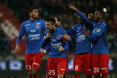 Jogadores do Caen, durante partida contra o M&ocirc;naco, em 4 de mar&ccedil;o de 2016