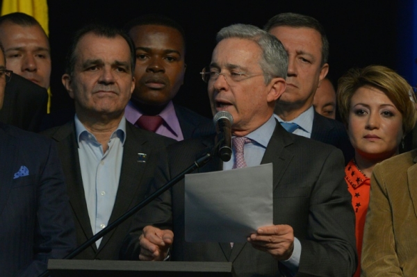 (Arquivo) O ex-presidente colombiano &Aacute;lvaro Uribe &eacute; visto em Bogot&aacute; no dia 23 de setembro de 2015