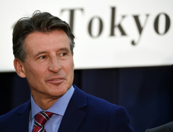 Sebastian Coe esteve no Jap&atilde;o para assinar um conv&ecirc;nio para a utiliza&ccedil;&atilde;o de instala&ccedil;&otilde;es esportivas de atletas brit&acirc;nicos para os Jogos Ol&iacute;mpicos de 2020, em 8 de fevereiro, em T&oacute;quio