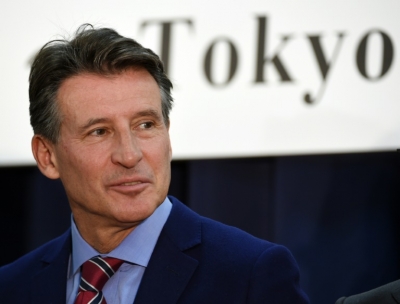 Sebastian Coe esteve no Jap&atilde;o para assinar um conv&ecirc;nio para a utiliza&ccedil;&atilde;o de instala&ccedil;&otilde;es esportivas de atletas brit&acirc;nicos para os Jogos Ol&iacute;mpicos de 2020, em 8 de fevereiro, em T&oacute;quio