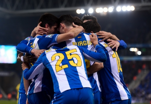 (Arquivo) Jogadores do Espanyol, durante partida contra o Villarreal, em Cornell&agrave; de Llobregat, na Espanha, em 23 de janeiro de 2016